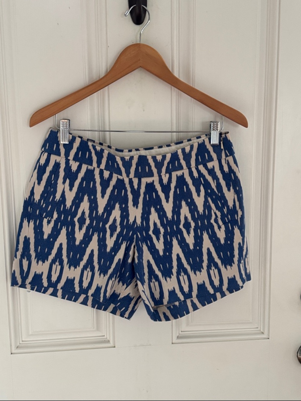J Crew Blue and Cream/Beige Ikat Print Women's Shorts